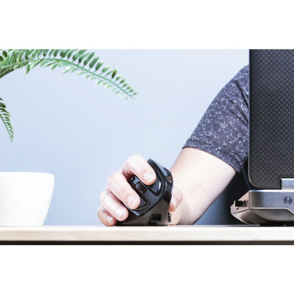 Mouse Trust Voxx, Rechargeable Ergonomic Wireless, negru