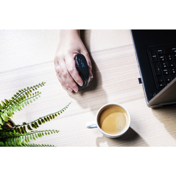 Mouse Trust Voxx, Rechargeable Ergonomic Wireless, negru