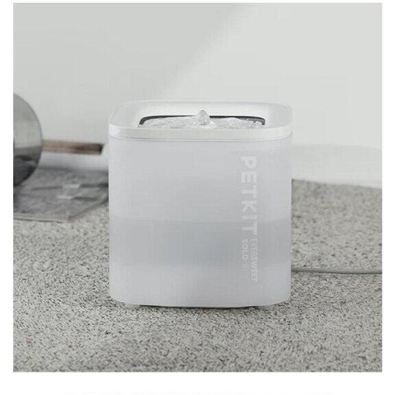 Fantana apa pentru animale de companie PETKIT Eversweet SOLO SE, 1,8 L, filtru in 3 straturi, USB