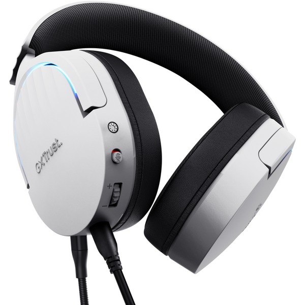 Casti gaming TrustGXT 490P Fayzo cu fir, interfata USB 2.0, frecventa de raspuns 20 Hz - 20.000 Hz, sensivitate 100 dB, alb