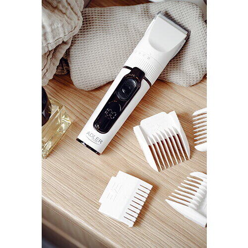 ADLER Aparat de tuns Hair clipper LED, USB C, afisaj LED, alb