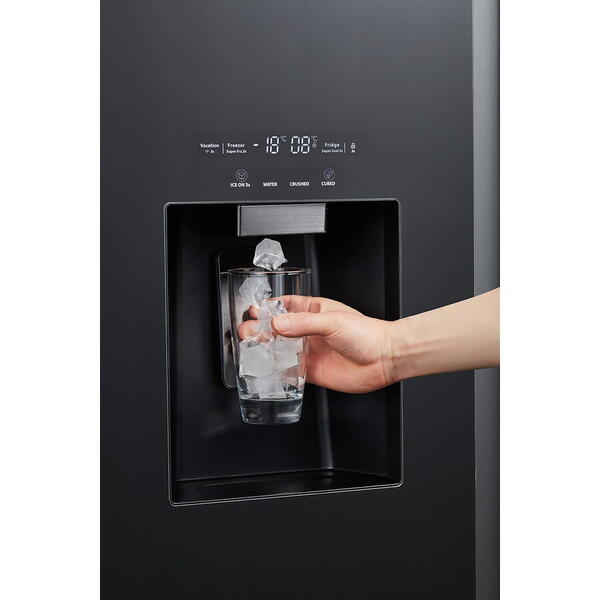 Side by side Toshiba, clasa energetica E, volum net total 568 (371+197) litri, No Frost, Ice Maker 3 in 1, Wifi, design Inox Negru