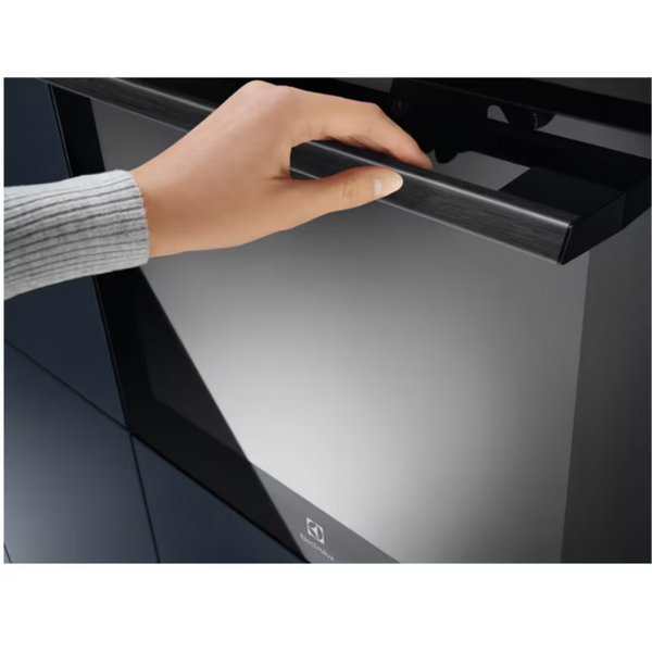 Cuptor incorporabil Electrolux EOD6F77H, Electric, 72 l, Autocuratare catalitica, SteamBake, Senzor gatire, Timer cu display electronic, Grill, Clasa A+, Negru