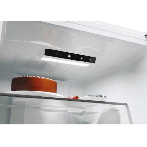 Combina frigorifica Candy ECN2CQTEX186, No Frost, 355 l, H 185 cm, Clasa E, Wi-Fi, inox