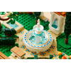 LEGO Icons: Gradina cu fantana 10359, 18 ani+, 1302 piese