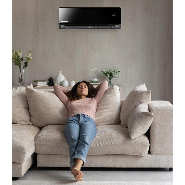 Aparat de aer conditionat HEINNER Black Pearl HAC-BP18WIFI-BK, 18000 BTU, Clasa A++/A+, Follow Me, Filtru HEPA BIO, Negru