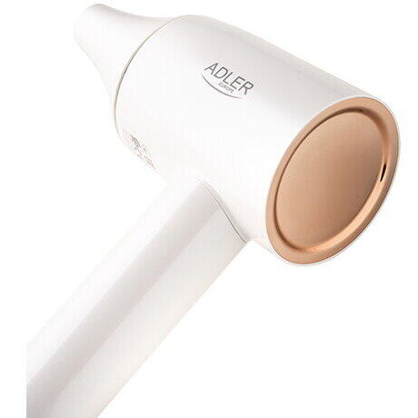 Uscator de par Adler AD 2272, 110.000 RPM, 1800W, afisaj LED, flux aer 20 m/s, 3 setari temperatura, 2 trepte viteza, nivel zgomot 67 dB, tehnologie ionizare, concentrator magnetic, alb/auriu